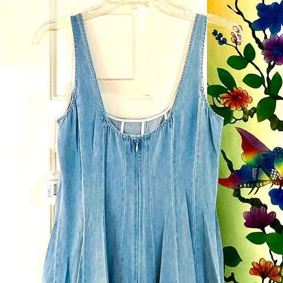 🌺🎉HP🎉🌺 NWT Staud Wells Midi Dress Light Wash Denim - Picture 13 of 16